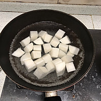 粤式萝卜炖牛腩的做法图解3