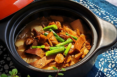 咸肉豆腐汤图片