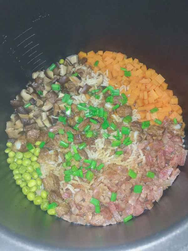香菇排骨腊肠闷饭 超级简单好吃零失败