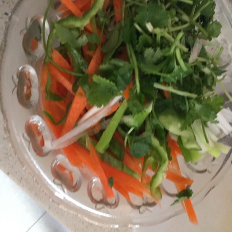 爽口小凉菜的做法图解2