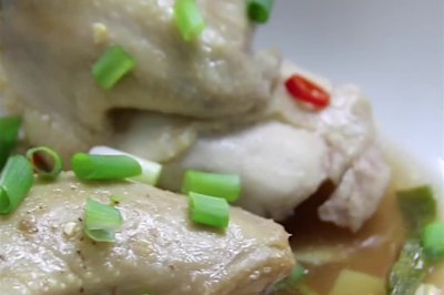 一口入魂！解锁清蒸本鸡的鲜嫩密码