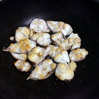 椒盐鱼块的做法图解3