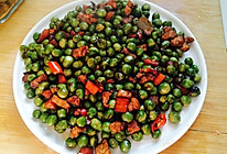 青豆炒肉的做法