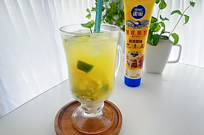 炼乳百香果水果茶