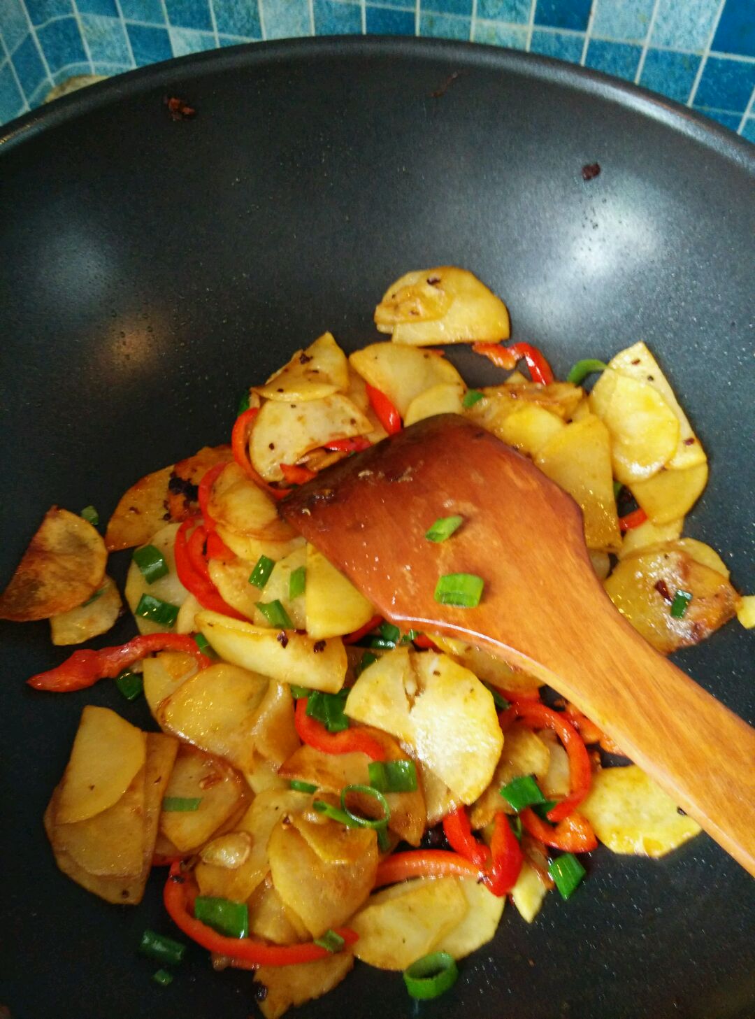 凉拌红油土豆片,凉拌红油土豆片的家常做法 - 美食杰凉拌红油土豆片做法大全
