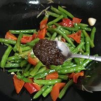 #葱伴侣豆瓣酱能蘸善炒#酱炒红椒长豆的做法图解11