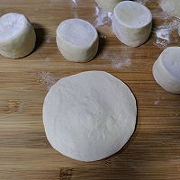 #南北面点大不同#一个就管饱，白菜猪肉柳叶包的做法图解13