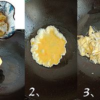 蒜苔辣椒炒鸡蛋的做法图解2