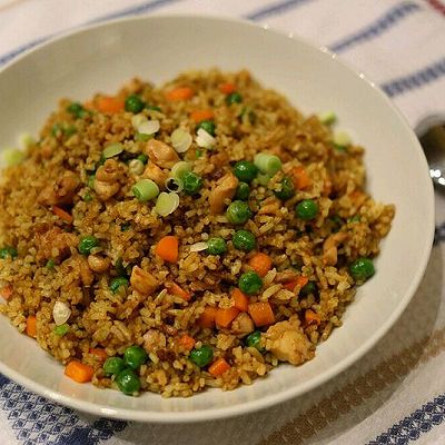 咖喱鸡丁炒饭