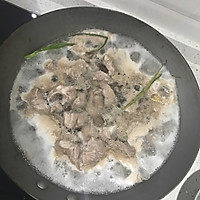 鲜到掉眉毛的玉米排骨汤的做法图解1