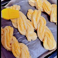 #感恩节为TA做顿饭#椰蓉卷面包的做法图解14