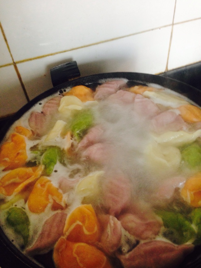 彩色饺子的做法图解2