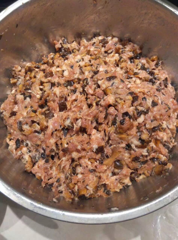 香菇鲜肉煎饺#船歌鱼水饺#的做法图解4