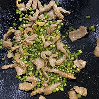蒜苔炒肉的做法图解7