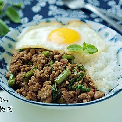 泰式打抛肉 （Pad Ka-Prao）