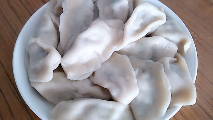汤汁鲜美的猪肉白菜大饺子