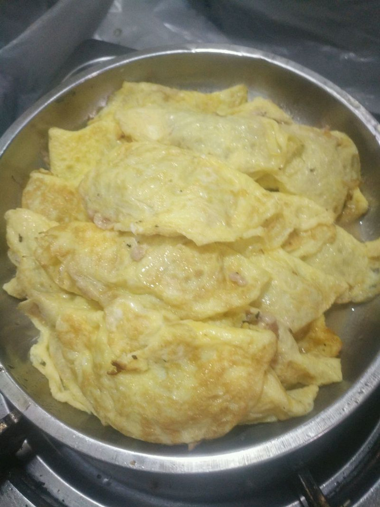 鸡蛋肉饺子的做法