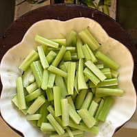 西芹炒蛏子的做法图解3