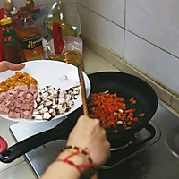 吃一次就会爱上-午餐肉咸蛋黄烧麦的做法图解5