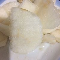 冰糖雪梨浓汤的做法图解3