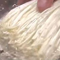 油炸金针菇的做法图解1