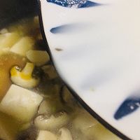 #鸡汁入家宴 感恩正当“食”#鸡汁菌菇豆腐汤的做法图解9