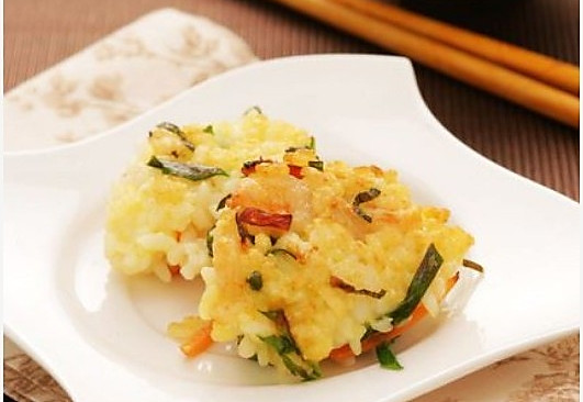 嘎嘣嘎嘣脆：蔬菜虾仁煎米饼的做法