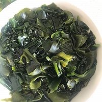 大人宝宝一起吃——有饭有菜有肉有汤的排骨米饭+裙带豆腐汤的做法图解7