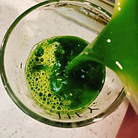 【张静初绿汁计划】羽衣甘蓝西芹汁的做法图解3