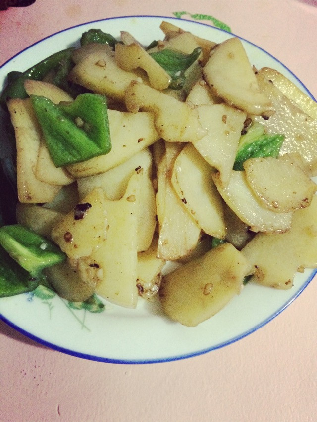 青椒土豆片—简单实惠的做法