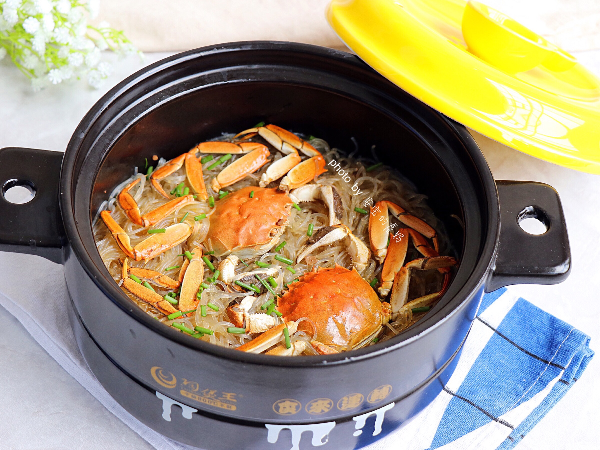 Stewed crab and vermicelli