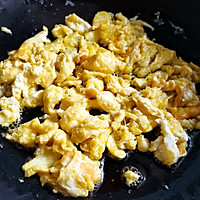 #全电厨王料理挑战赛热力开战！#莴笋火腿炒鸡蛋的做法图解3