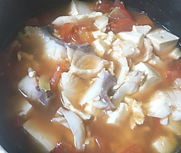 减肥食谱2番茄豆腐炖鱼片的做法
