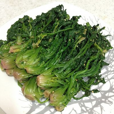 凉拌菠菜