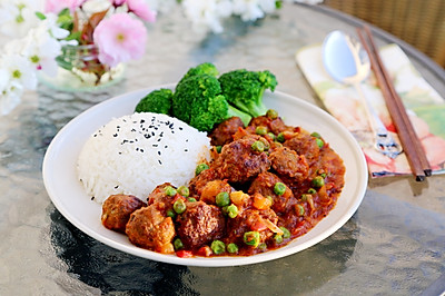 茄汁牛肉丸子烩饭