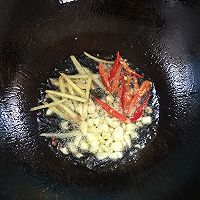 青椒爆肉片的做法图解4