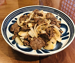 黑椒牛肉爆洋葱的做法