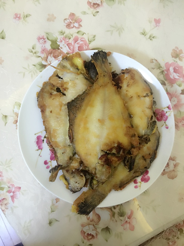 香炸偏口鱼的做法图解3
