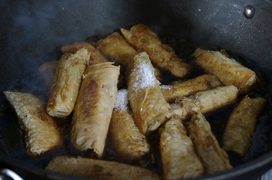 菁选酱油试用之红烧豆腐衣百叶包的做法图解11