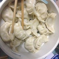 芹菜猪肉水饺的做法图解7