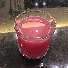鲜榨石榴汁