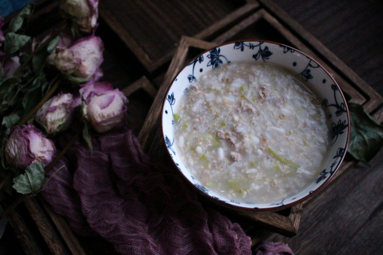 宝宝辅食10+ 西葫芦牛肉谷物粥的做法