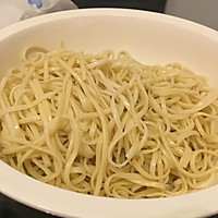 鸡丝冷面的做法图解1
