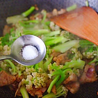 #花10分钟，做一道菜！#海兔花肉菜花家常小炒的做法图解15