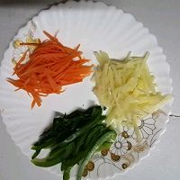 #憋在家里吃什么#越南米纸虾卷*简单易学好玩美味！的做法图解2