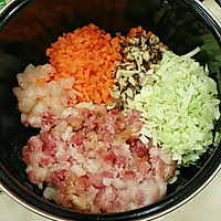 鲜虾大肉饺的做法图解1