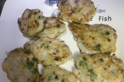 香葱马蹄墨鱼饼