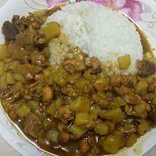 鸡肉土豆咖喱饭