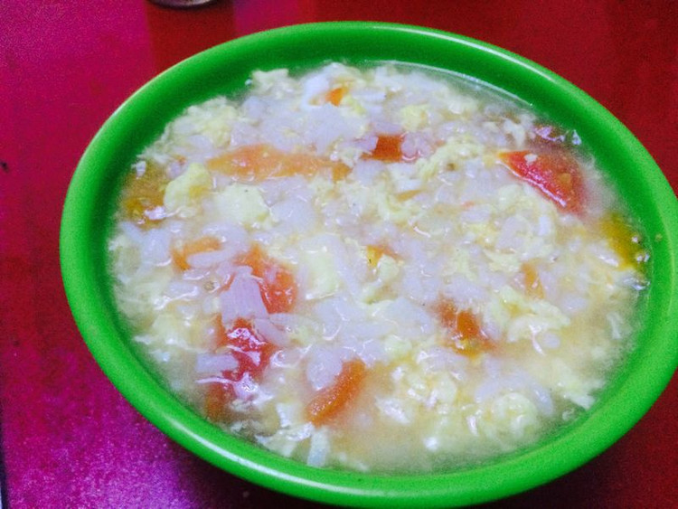 番茄鸡蛋汤汤饭的做法