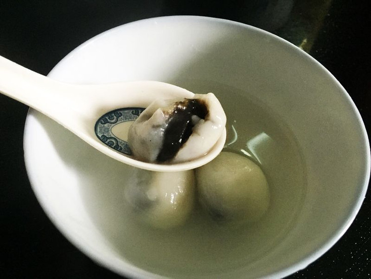 吃客／芝麻馅汤圆的做法